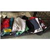 Image 3 : SHELF LOT OF ASSORTED CLOTHING