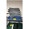 Image 1 : SHELF LOT OF ASSORTED MOVING BLANKETS