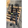 Image 1 : 2" HITCH MOUNTED BIKE RACK