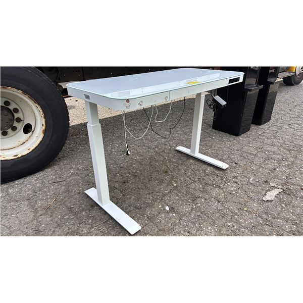 SEVILLE CLASSICS AIRLIFT ELECTRIC HEIGHT ADJUSTABLE DESK WITH POWER CORDS
