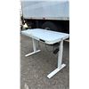 Image 3 : SEVILLE CLASSICS AIRLIFT ELECTRIC HEIGHT ADJUSTABLE DESK WITH POWER CORDS