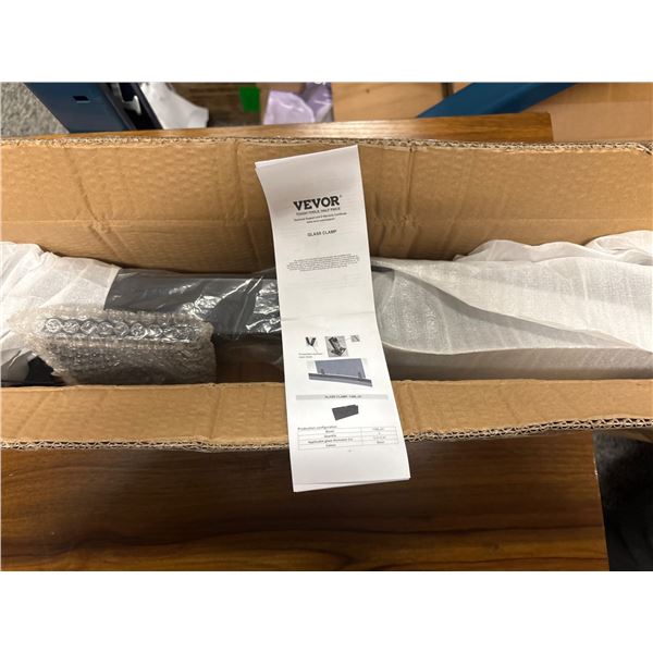 Brand New Glass Clamp YSBL01