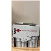 Image 2 : Brand New Stainless Steel Cookware Set of 5 pcs special with tray- made in Italy.