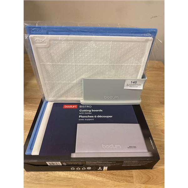 Brand new Bodum Bistro 2 Cutting Boards with Holder