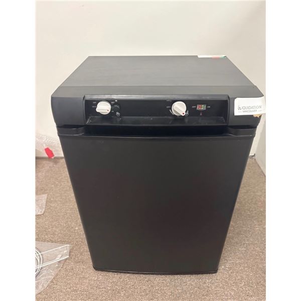 Brand New 3-Way Portable Refrigerator – AC/DC/Propane – New