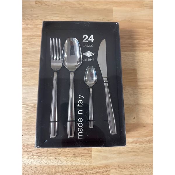 Brand New Cutlery Set of 24 Pcs made in Italy