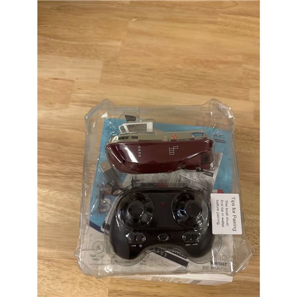 Brand New RC Boat with Remote Control
