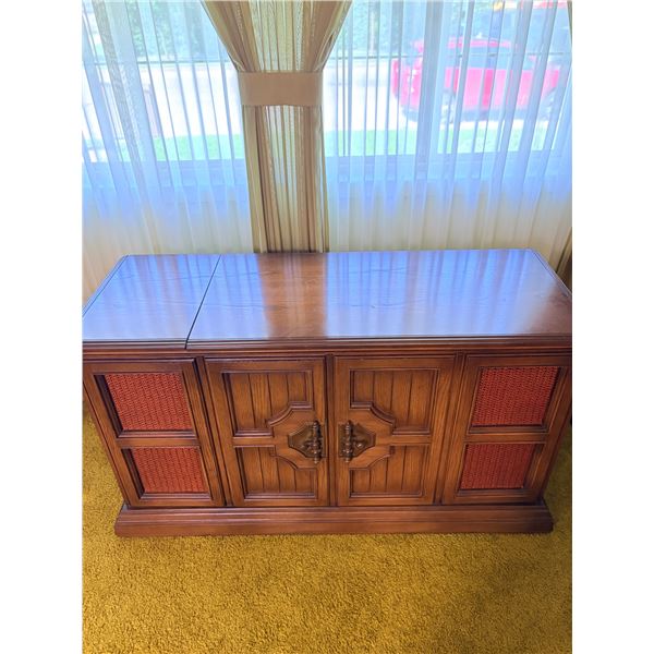 Stereo Cabinet