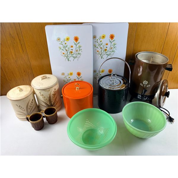 Vintage Kitchen Lot