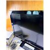 Image 2 : LG 37" TV with Players