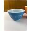 Image 2 : VIntage Pyrex Bowls
