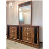 Image 1 : Victoriaville Dresser & Mirror