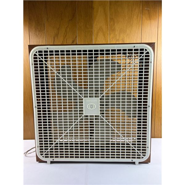 Torcan Box Fan