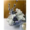 Image 2 : Floral Vases & Decor