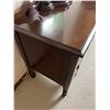 Image 2 : Vintage Vanity Table