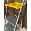 Image 3 : Folding Cosco Step Ladder