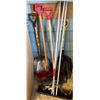 Image 1 : Shovels & Roof Rake