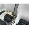 Image 7 : Chainsaws
