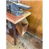 Image 4 : Woodworking Jointer & Bench