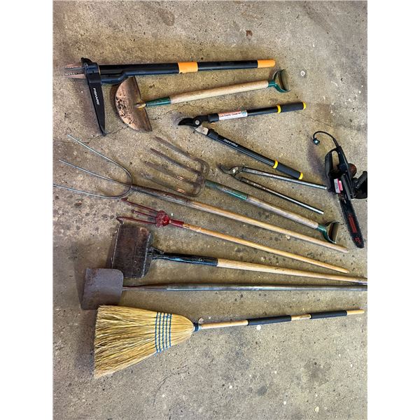 Lawn & Garden Tools