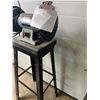 Image 4 : Delta 6" Trim -Line Bench Grinder