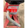 Image 2 : Motomaster 3 Ton Axle Stands
