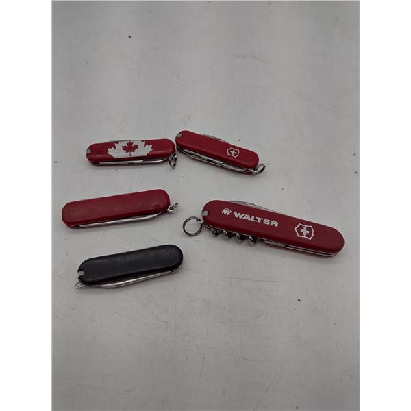 5 Swiss Army Knives (C2)