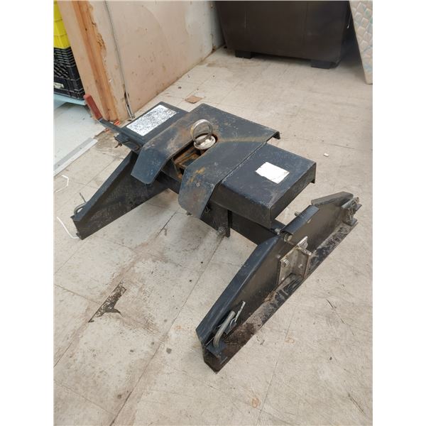 DSP Fifth Wheel Hitch – Heavy-Duty Trailer Hitch Assembly (C81)