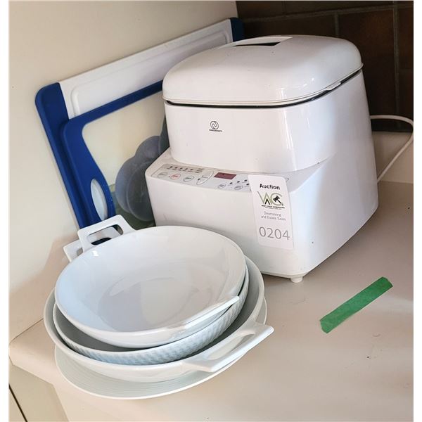Bread maker, Servewear A
