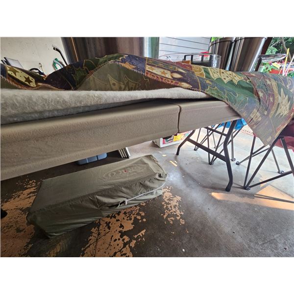 Folding Table C