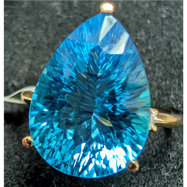 10K(2.4G), BLUE TOPAZ (5.2CT)RING, SIZE 6.25, SUGGESTED RETAIL VALUE $3000