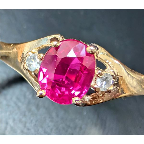 10K(1.3G), LAB RUBY (0.5CT), DIAMOND (0.1CT)RING, SIZE 6, APPRAISED INSURANCE VALUE $1260