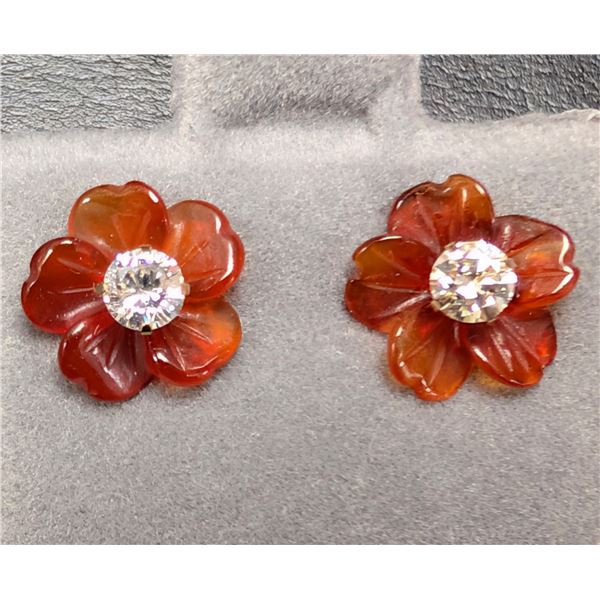 14K LAB DIAMOND(2IN1) (0.2CT)EARRING, SUGGESTED RETAIL VALUE $400