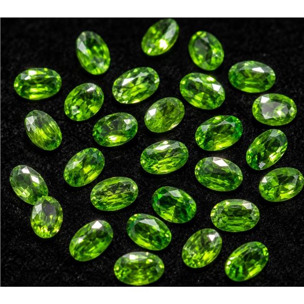 CHROME DIOPSIDE (APP 5CT)GEM STONES, SUGGESTED RETAIL VALUE $200