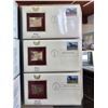Image 2 : BOOK OF 22K GOLD FOIL US REPLICA STAMPS