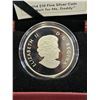 Image 3 : 2014 CAD 15.87G .9999 FINE SILVER $10 "WAIT FOR ME, DADDY" COIN IN DISPLAY BOX