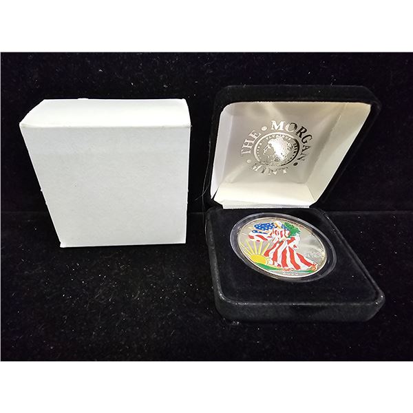 2000 US 1 TROY OZ. .999 FINE SILVER COLOURIZED $1 AMERICAN SILVER EAGLE COIN IN DISPLAY BOX