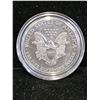 Image 3 : 2000 US 1 TROY OZ. .999 FINE SILVER COLOURIZED $1 AMERICAN SILVER EAGLE COIN IN DISPLAY BOX