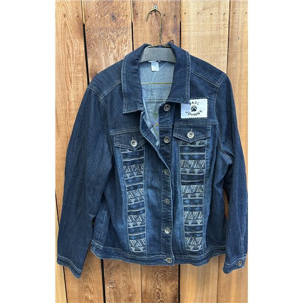 ORIGINAL PAUL JOHNNY WEARABLE ART DENIM JACKET WITH HAND-STICHED FLANNEL APPLIQUE DESIGN: SIZE 1X