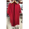 Image 3 : ASSORTED RED CLOTHING