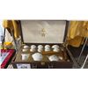 Image 1 : CHINESE 15-PC TEA SET IN CARRY CASE