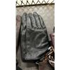 Image 4 : (4) PAIRS OF ASSORTED LEATHER GLOVES & LEATHER BELT