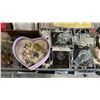 Image 7 : SHELF OF ASSORTED FASHION JEWERLY, CHINESE BANKNOTES, SANDALWOOD FAN, GARMIN NUVI & MORE