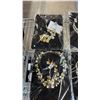 Image 4 : SHELF OF ASSORTED RHINESTONE JEWELRY SETS