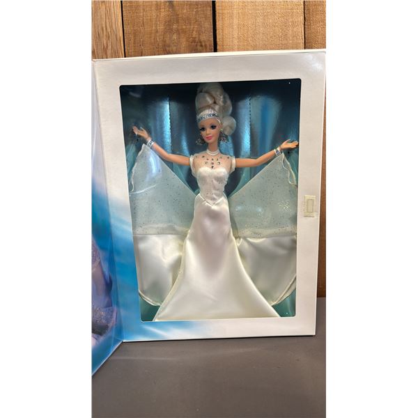 VINTAGE 1996 CLASSIQUE COLLECTION STARLIGHT DANCE BARBIE *IN ORIGINAL BOX*