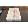 Image 4 : VINTAGE 1993 CLASSIQUE COLLECTIONS EVENING ESTRAVAGANZA BARBIE *IN ORIGINAL BOX*