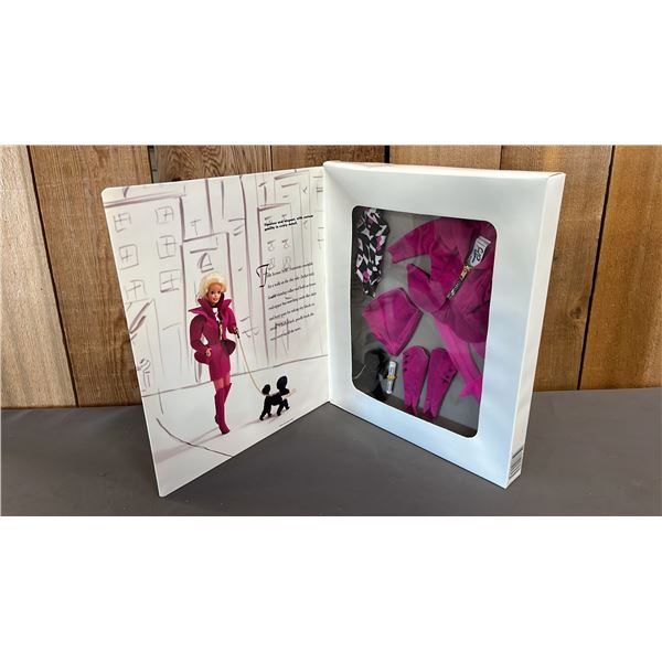 VINTAGE 1992 CLASSIQUE COLLECTION BARBIE FIFTH AVENUE STYLE FASHION SET *IN ORIGINAL BOX*
