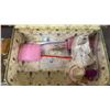 Image 3 : VINTAGE THERESA FASHION DOLL, KELLY DOLL & ASSORTED BARBIE CLOTHES IN LA BELLE MODE DOLL BRIEFCASE