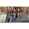 Image 1 : LIDDED TOTE OF ASSORTED VINTAGE BARBIE DOLLS