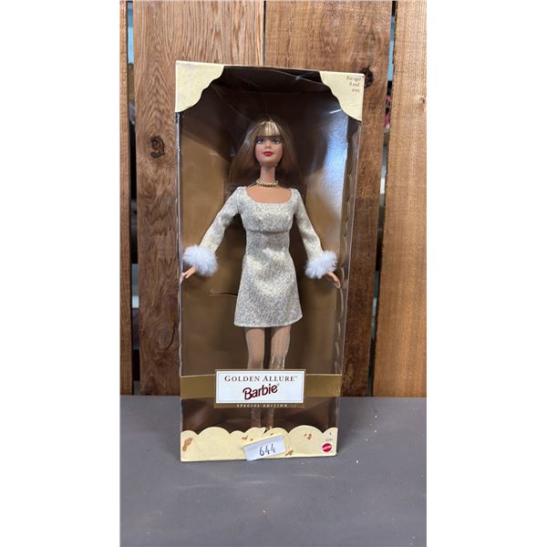 VINTAGE 1999 GOLDEN ALLURE BARBIE *IN ORIGINAL BOX*